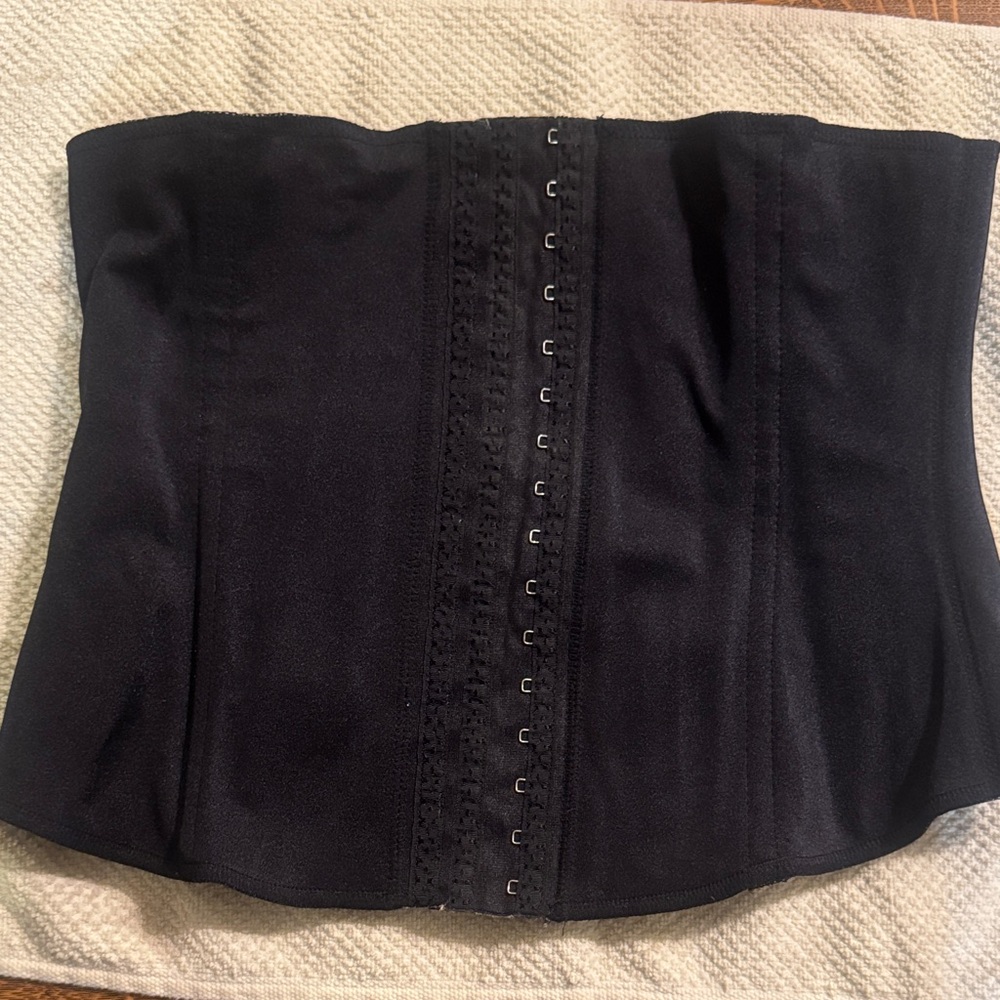 Maiden Form Black Corset Style Form Fitter